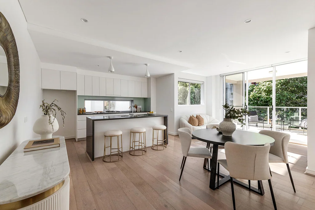 Asquith 2ห้องนอน Architect-designed luxury wrapped in leafy privacy