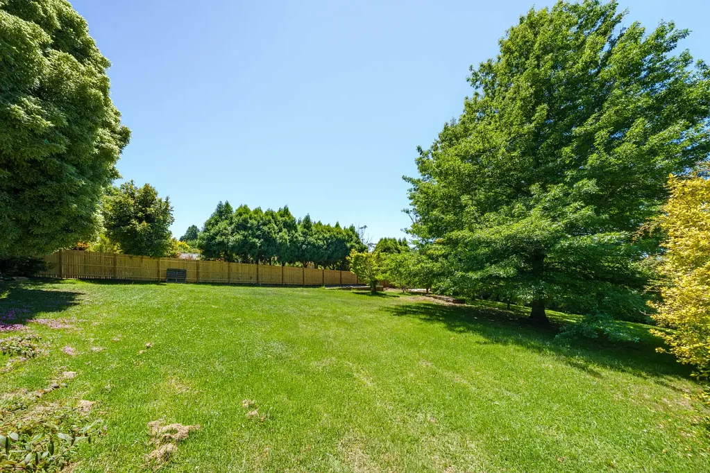 Wentworth Falls Peaceful 1360sqm Battle-Axe Block with Established Surrounds