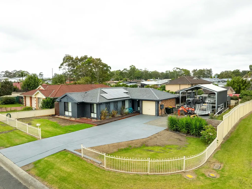 1 Kembla Close, Nowra, NSW 2541