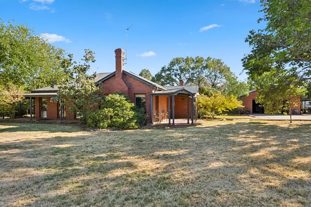 8 Saleyard Road, Avenel, VIC 3664
