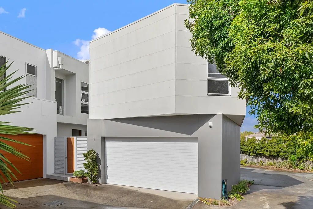 Varsity Lakes 3房  Sophisticated Parkside Living on Exclusive Azzurra Island