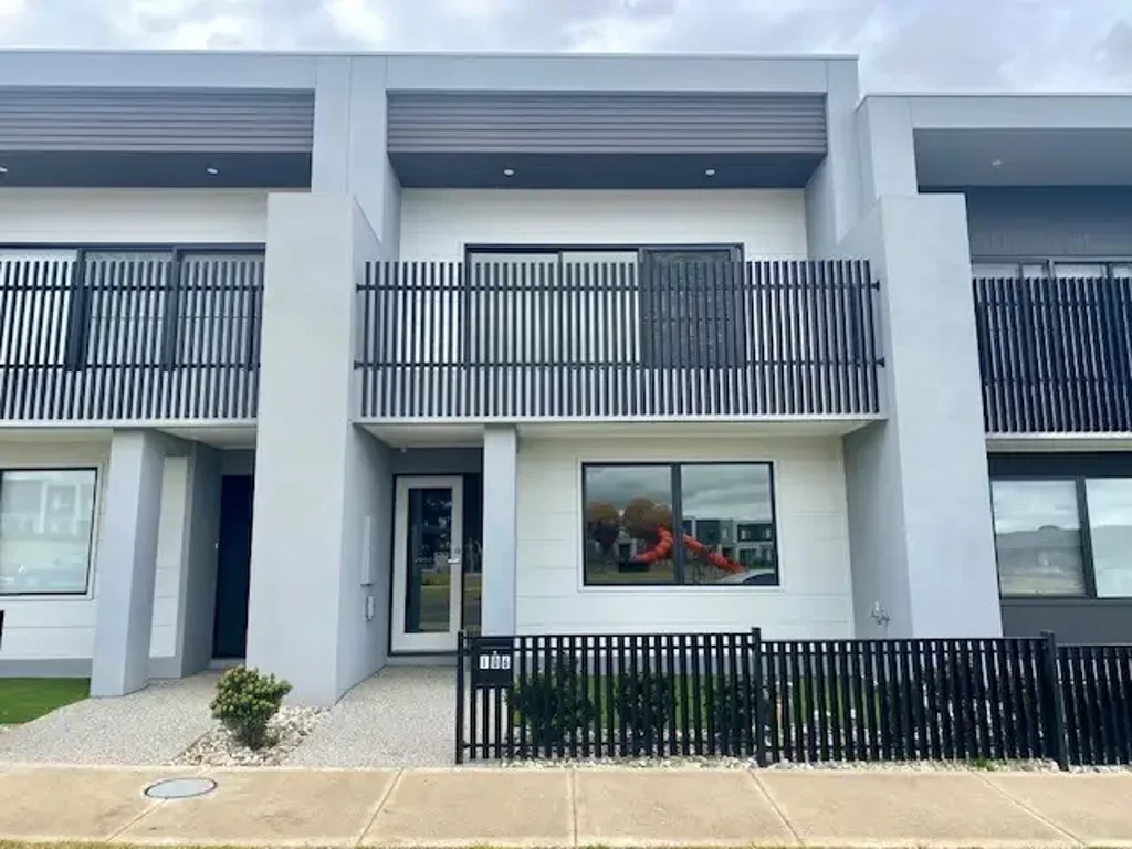 Modern Townhouse in perfect location