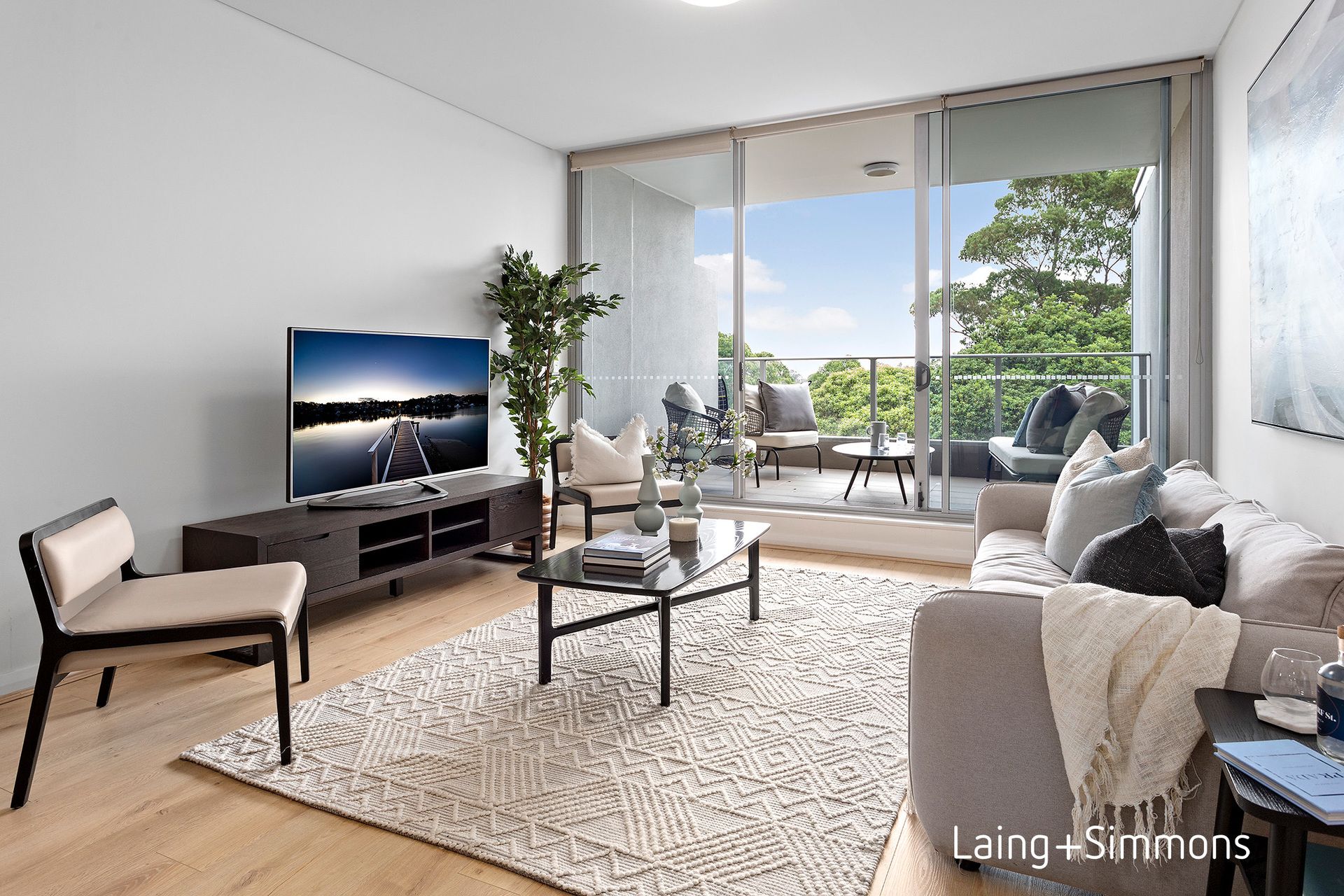 604/4 Duntroon Avenue, St Leonards, Lower North Shore, 2 침실, 2 욕실, Apartment