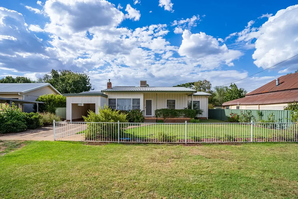 31 Forbes Street, Gooloogong, NSW 2805