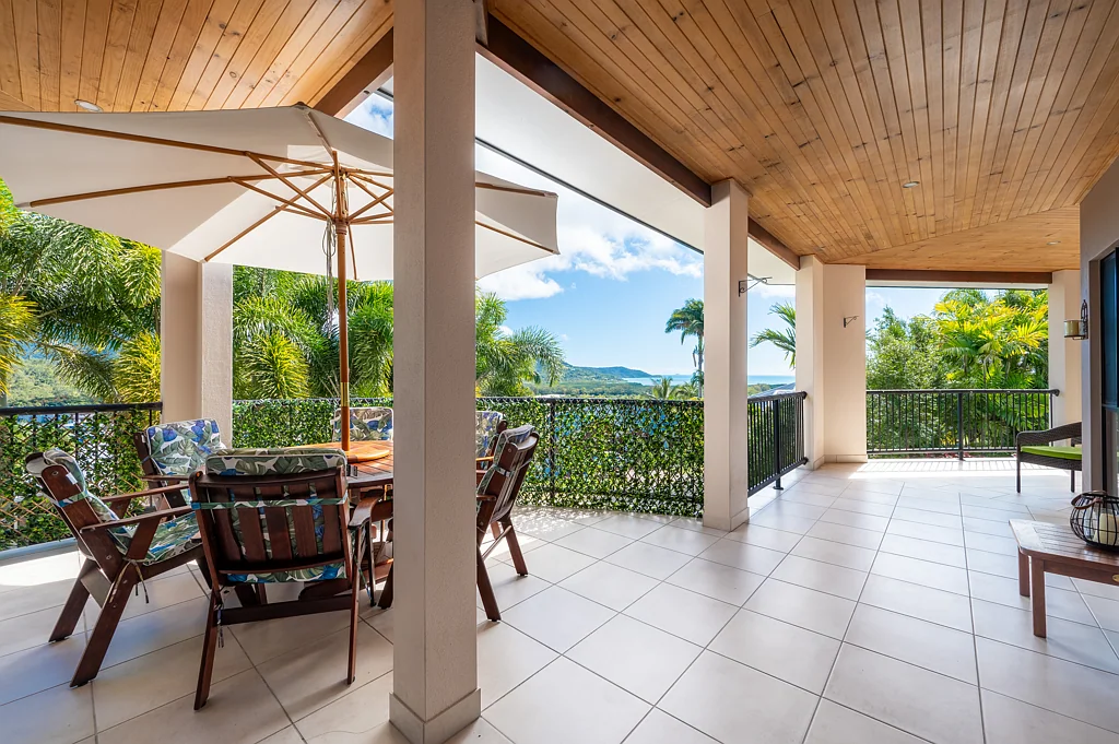5 Whitehaven Crescent, Cannonvale, QLD 4802