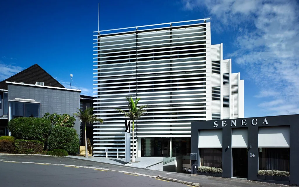 Parnell ARCHITECTURALLY DESIGNED OFFICE WITH 10 PARKS