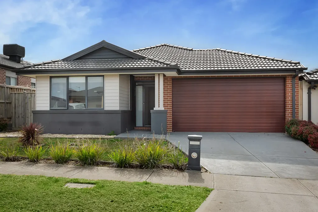 29 Observatory Street, Clyde North, VIC 3978