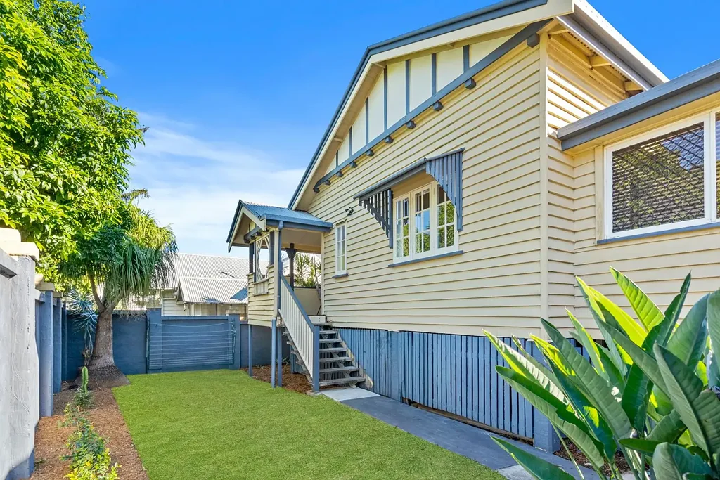 2/11 Paragon Street, Yeronga, QLD 4104