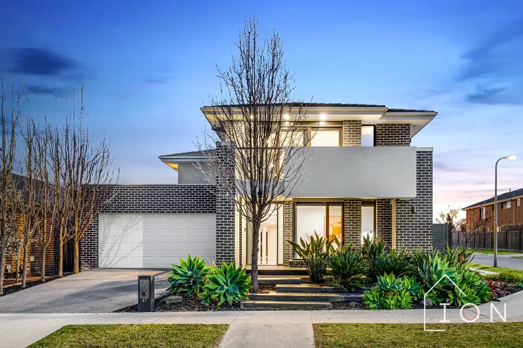47 Littleshore Crescent, Clyde North, VIC 3978