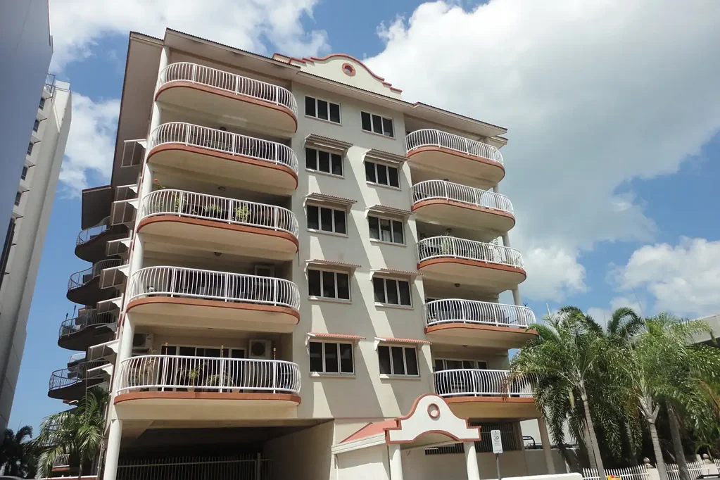 Darwin City 2 Bedroom INVESTORS DELIGHT!