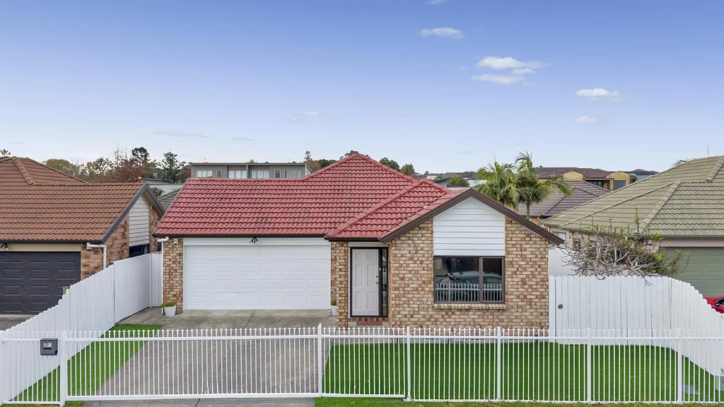 Flat Bush 3部屋 Single-Level Brick & Tile Home in Mission Heights
