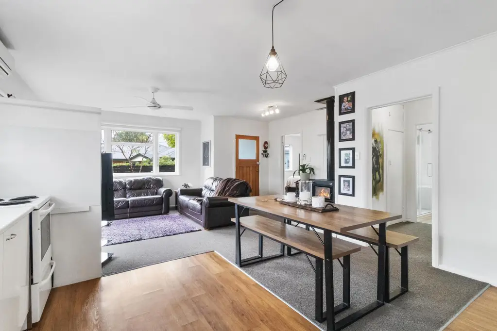 Cambridge 3部屋 Motivated Vendor Wants Sold!