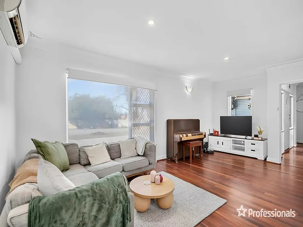 Queens Park 3房  Beautifully Renovated Character Home with No Strata Fees