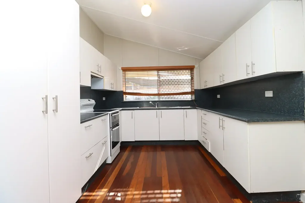 You Wouldn't Be'Leaf' This Property