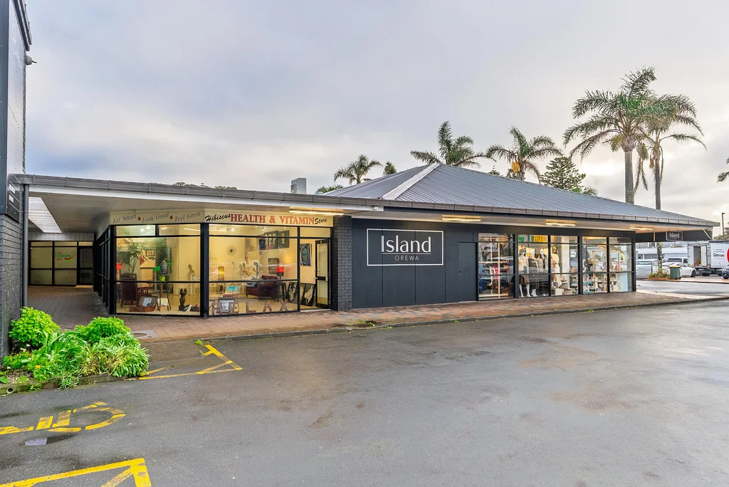Orewa Prime location near Orewa Beach