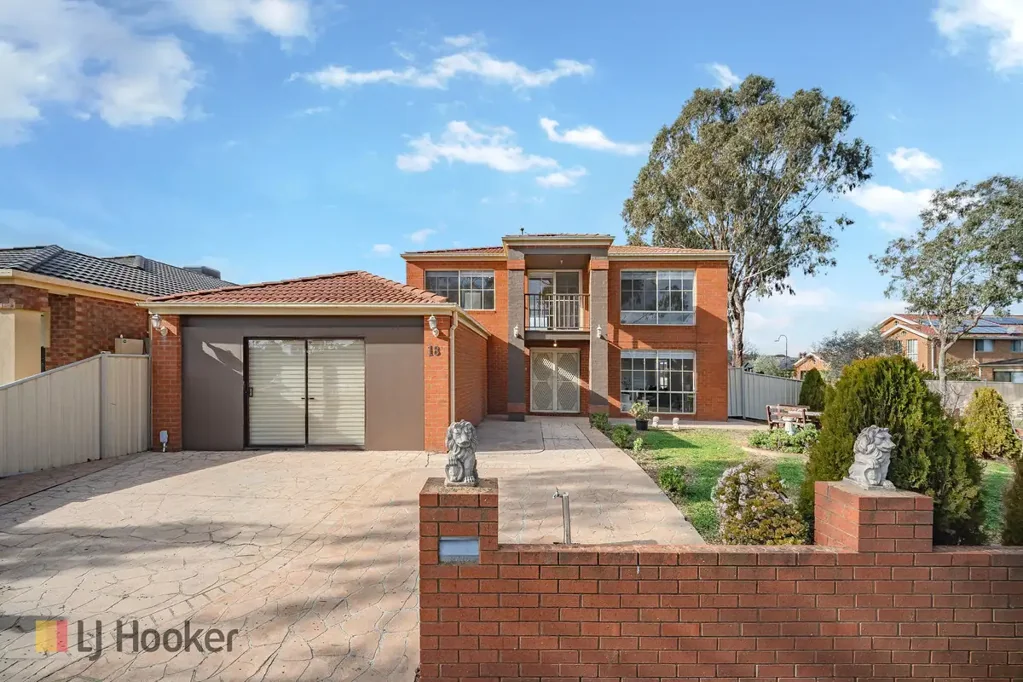 18 Salween Crescent, Roxburgh Park, VIC 3064