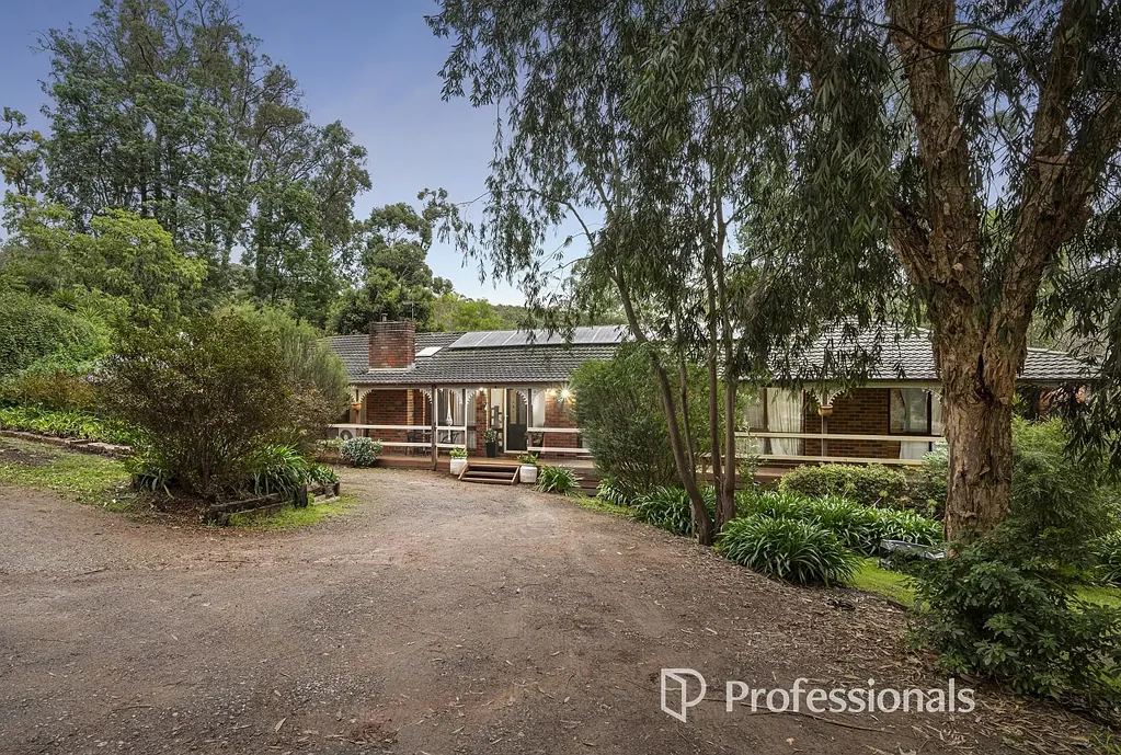 Mount Evelyn 4ห้องนอน TRANQUIL FAMILY SANCTUARY IN A LEAFY BUSHLAND POCKET