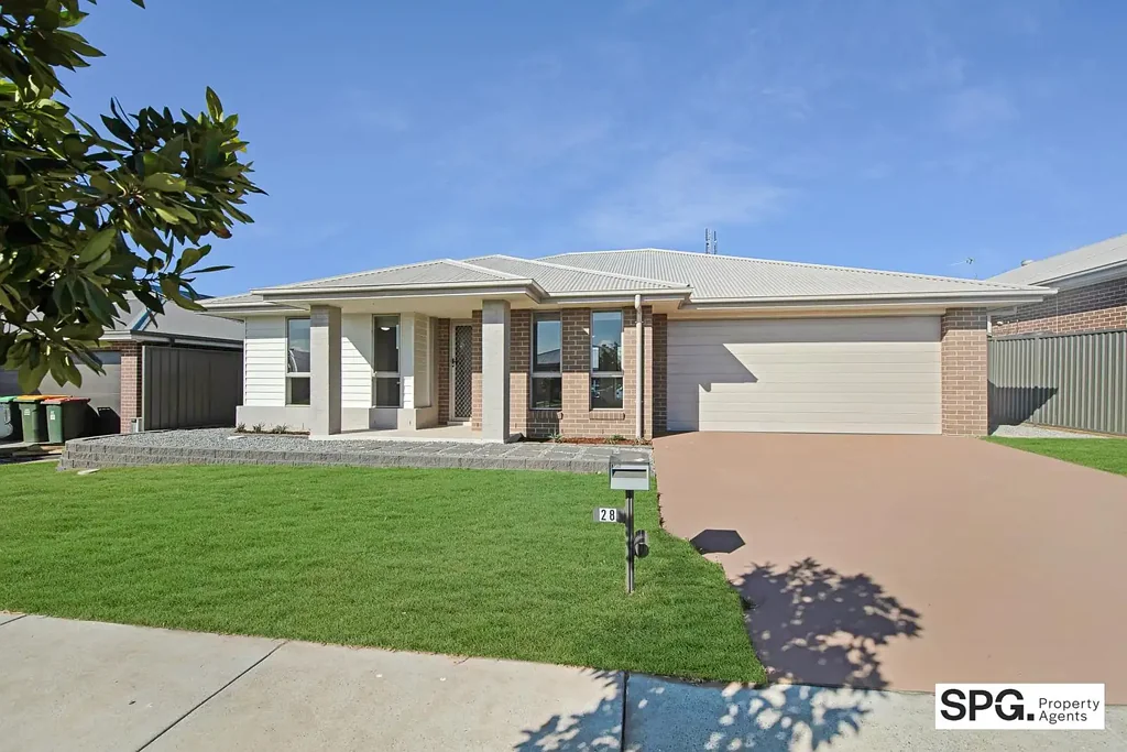 BRAND NEW FAMILY STYLE HOME