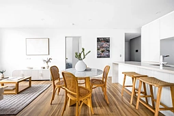 360/28 Oaks Avenue, Dee Why