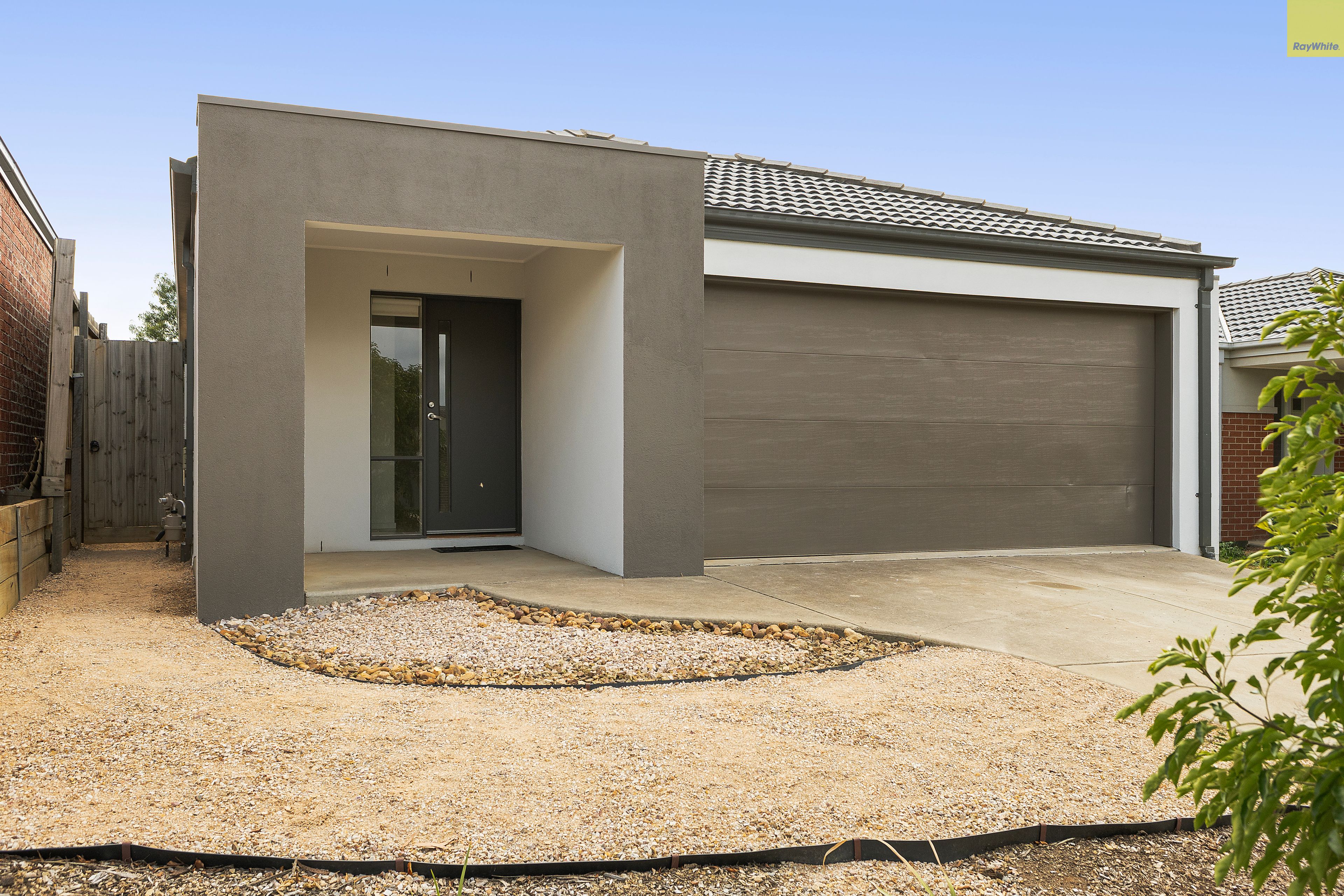 63 BURBIDGE DR, BACCHUS MARSH VIC 3340, 0 chambres, 0 salles de bain, House