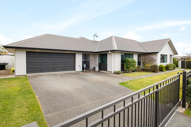 1 Whitford Place, Rototuna, Hamilton