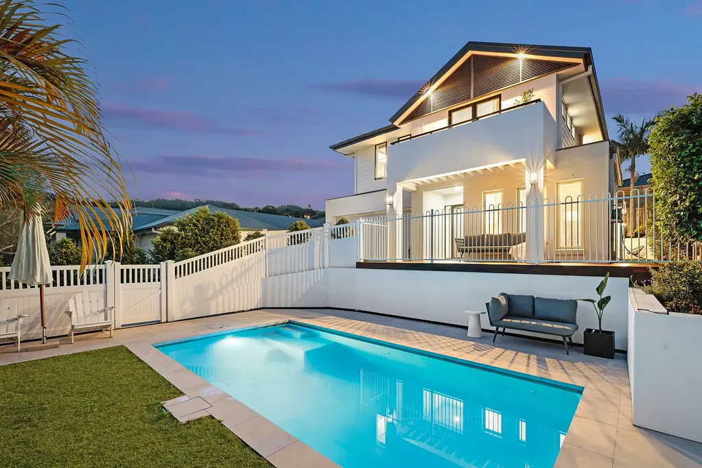 Upper Coomera 4房  Private Contemporary Sanctuary with Luxe Finishes & Indulgent Pool!