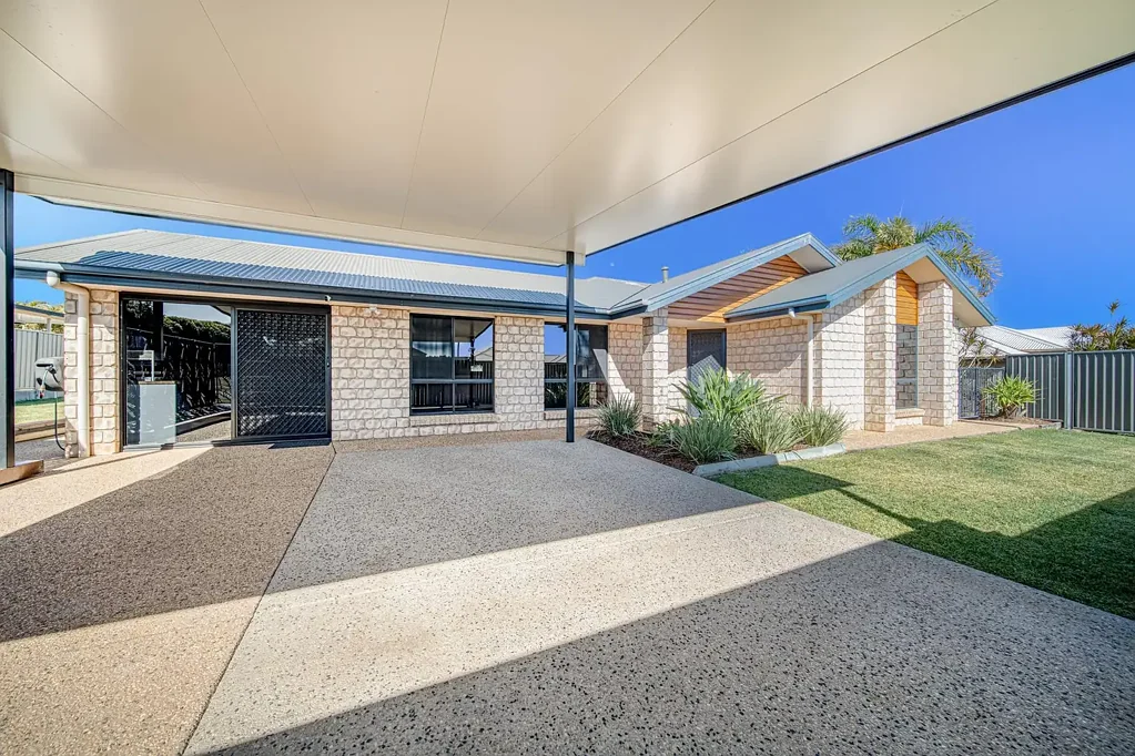 Emerald 4 Bedroom Modern Family Living with Exceptional Outdoor Entertaining