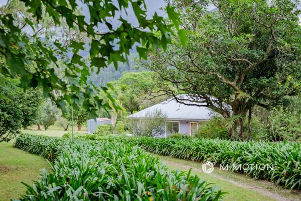 Natural Bridge 2 Bedroom An Unbelievable Opportunity! A Hidden Sanctuary Where Time Slows Down!