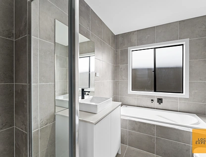 Lot 3675 Ebbsfleet Crescent, Strathtulloh, North West Melbourne, 4 phòng ngủ, 2 phòng tắm, House