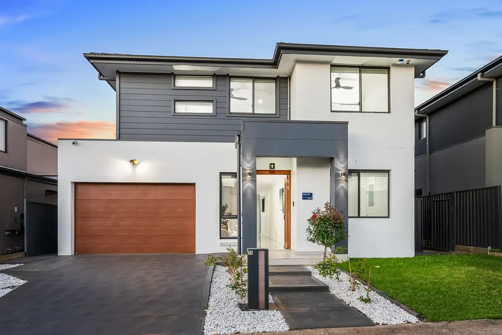 Box Hill 5ਬੈੱਡਰੂਮ Perfect Family Living with In-Law Accommodation Under One Roof in The Gables!