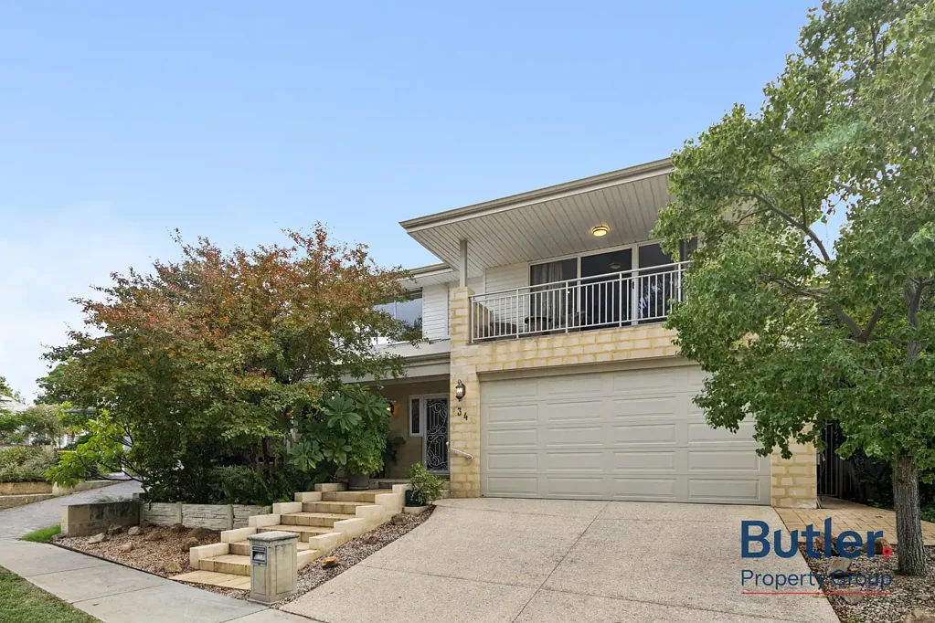 Bassendean 4ห้องนอน GRAND-SCALE FAMILY LIVING WITH ADDITIONAL SELF-CONTAINED MULTI-GENERATIONAL ACCOMMODATION