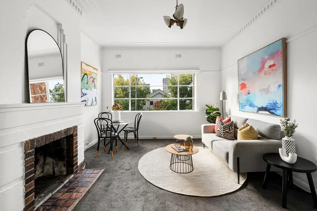 East Melbourne 1غرفة نوم Art Deco Charm in a Prestige Pocket