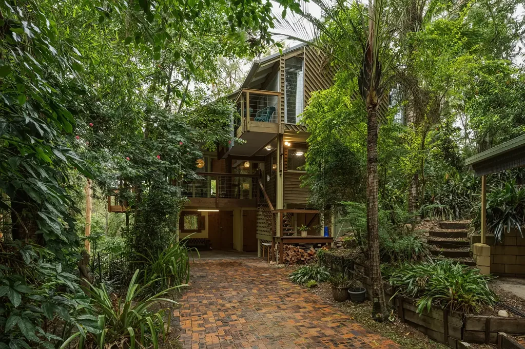 Fig Tree Pocket 4Phòng ngủ Private Acreage Retreat with City Convenience – 2.5 Acres of Tranquil Living - Open Sat 9:30 - 10am (1st Aug)