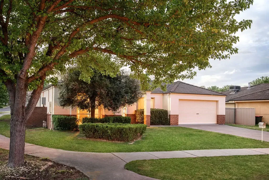 19 Ambrose Crescent, West Wodonga, VIC 3690