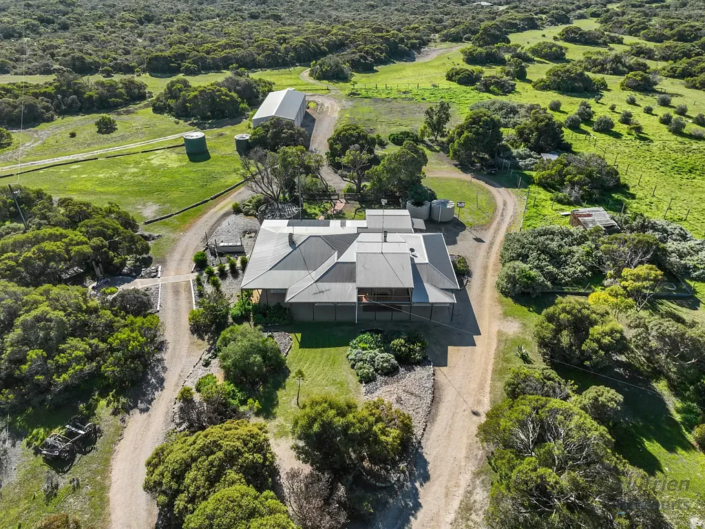 Foul Bay 7غرفة نوم Unique Coastal Lifestyle Property on 10.25 Acres