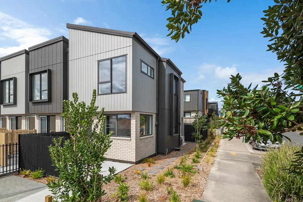 Hobsonville 2침실 Where Coastal Energy Meets Everyday Ease