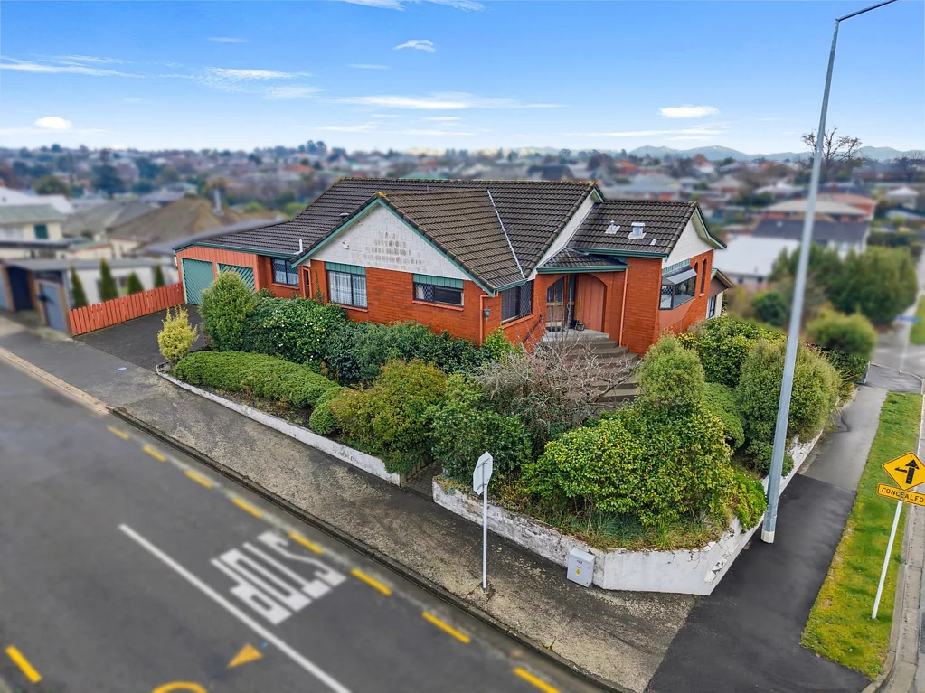 Seaview 3 Bedroom Views, Versatility & Value