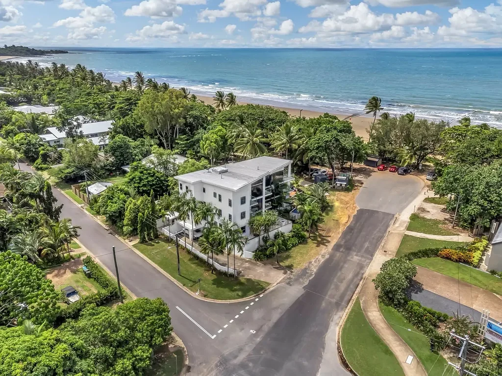 Mission Beach 4房  Boutique Beachfront Apartments - Buy 1 or all 3 !