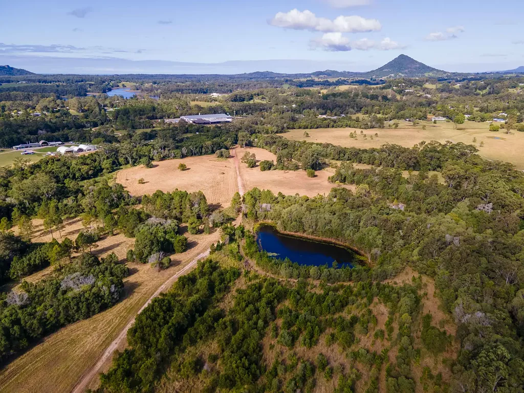 Lake Macdonald  A Landmark Holding of 156 acres in the Noosa Hinterland