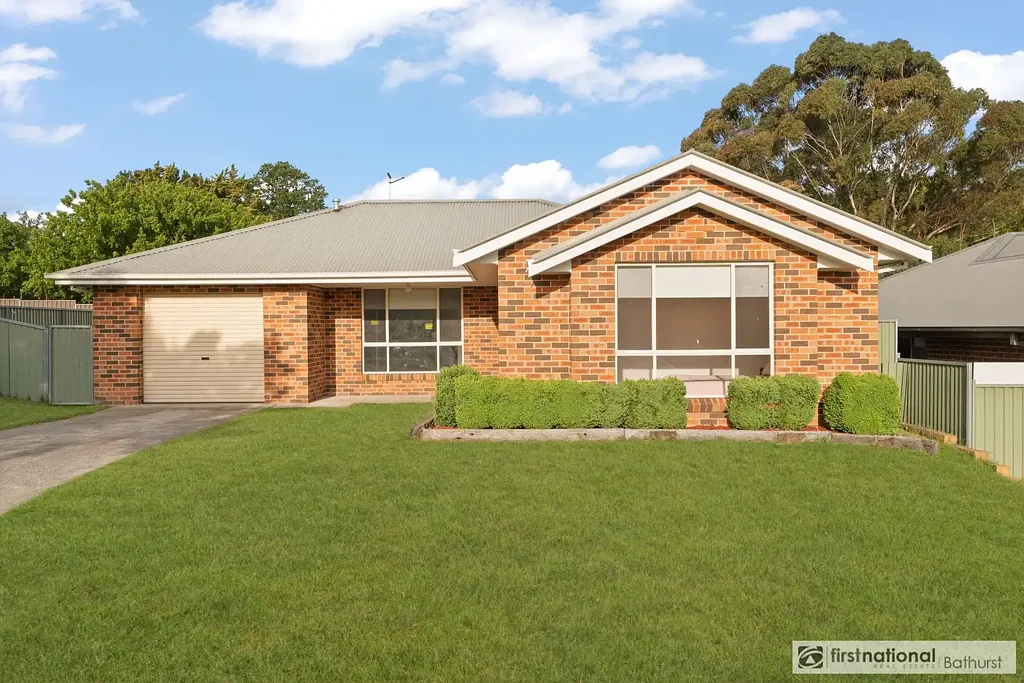 9 Spofforth Place, Bathurst, NSW 2795