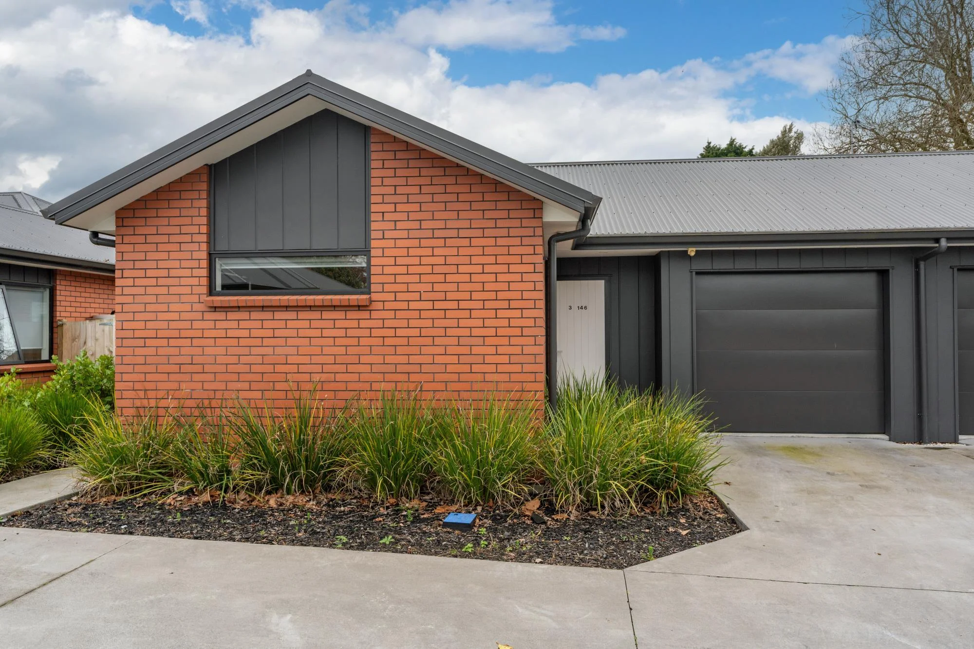 Chartwell 2房  Freehold, No Body Corporate