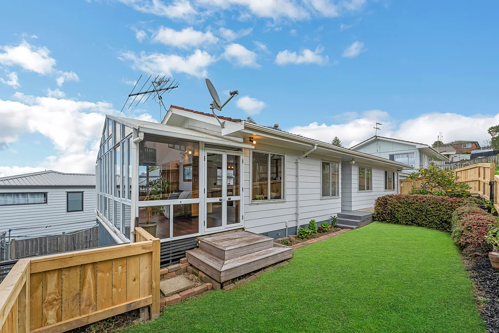 Pakuranga Heights 3ਬੈੱਡਰੂਮ Window of Opportunity | Motivated Seller Here!