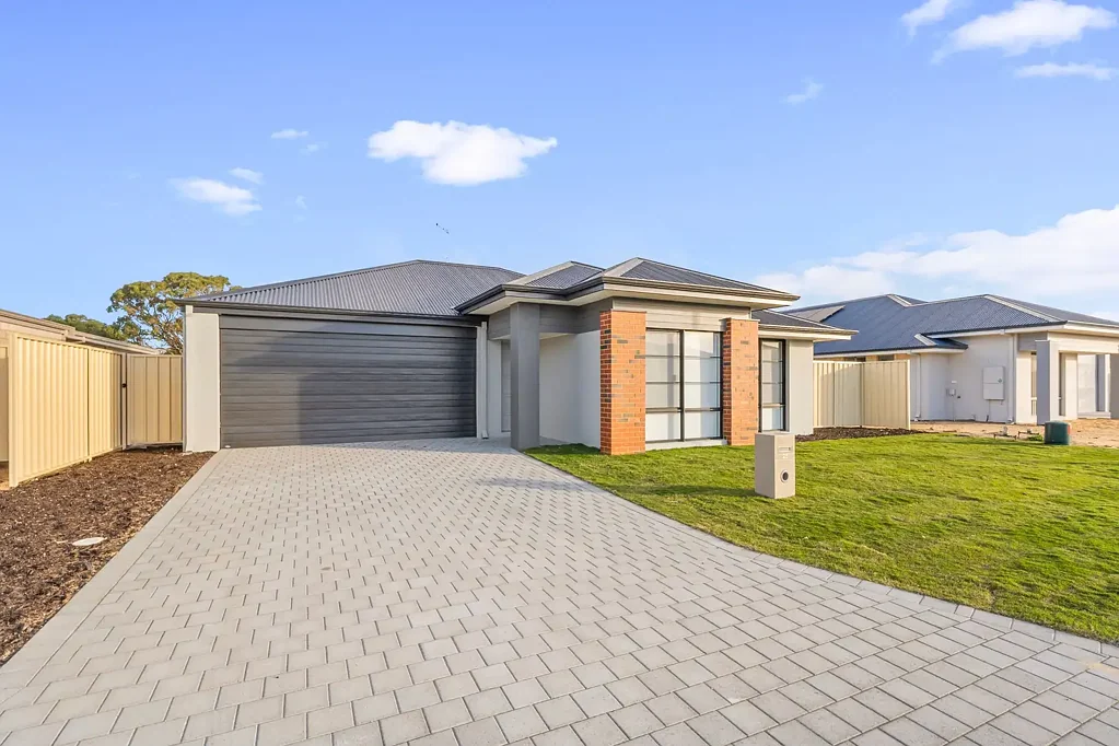 Stylish new home in Dawesville