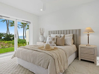 Unit 2/9 Veivers Road, Palm Cove, QLD 4879, 3 Bedrooms, 2 Bathrooms, Unit