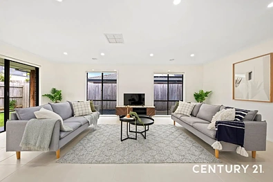 28 Willum Way, Dandenong, VIC 3175, 5 slaapkamers, 2 badkamers, House