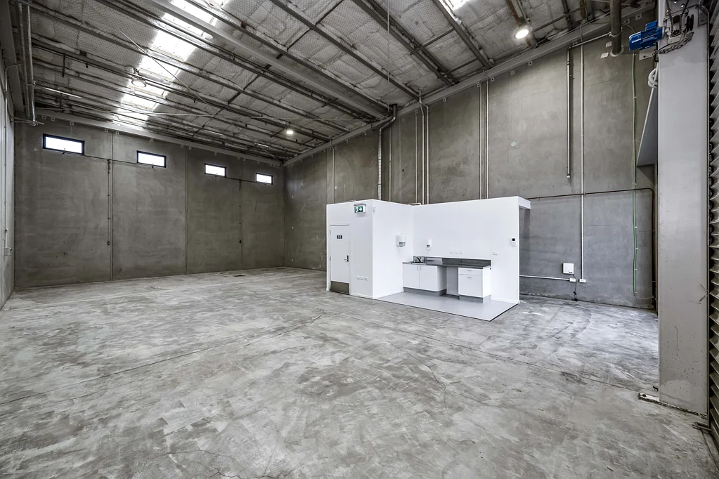 Manurewa 147SQM Modern Industrial Warehouse For Lease
