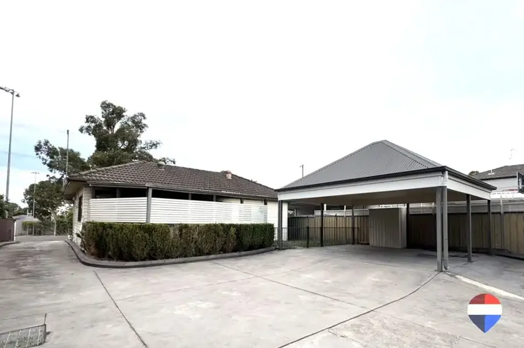 Cambridge Park 3房 Cambridge Park宁静角落 三卧宽敞主卧带柜 自然光客厅 功能厨房 低维护庭院 双车库 便利生活 Freestanding Home | Ideal for first home buyers, downsizers, and investors