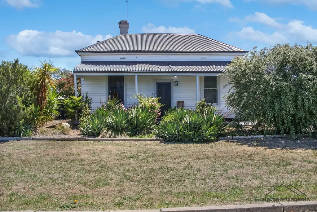 Warracknabeal 3ਬੈੱਡਰੂਮ A Slice of History in a prime location with strong returns