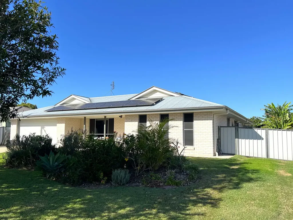 Kingaroy 4房  Modern Hilltop Home
