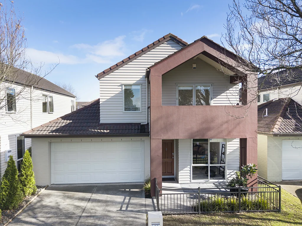 18 Bruce Pulman Drive, Takanini, Papakura, Auckland